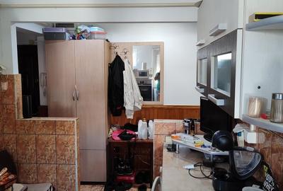 Apartament cu 3 camere semidecomandat în Central - 4