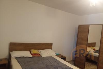 Garsonieră decomandată, mobilată în Rogerius