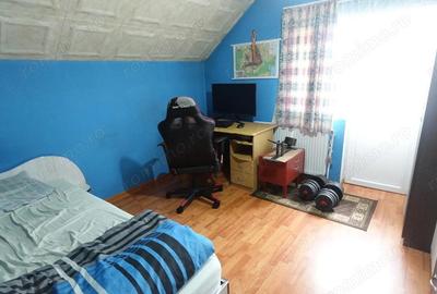 Casă cu Teren 18 Mp în Cătălina - 4