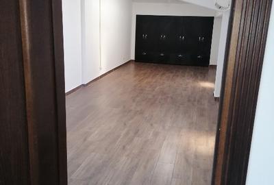 Birou, 263 mp în Unirii - 11