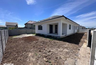 Casă cu 4 camere cu Teren 400 Mp în Domnești - 5