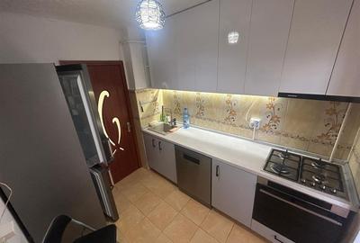 Inchiriere  Apartament cu 2 camere decomandat Mircea cel Batran cu Loc de Parcar - 4