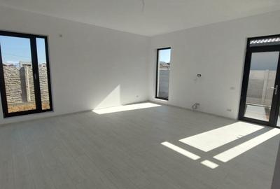 Casa individuala,la 4-5 minute de mers,pana in bulevard. - 22