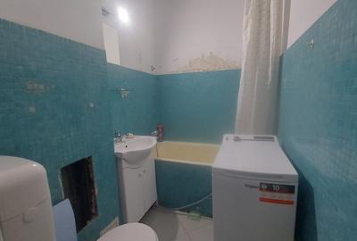 Bucur Obor, Liceu Iulia Hasdeu - 12