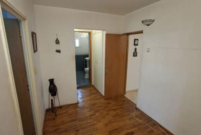 Apartament cu 4 camere decomandat în Aviației - 8