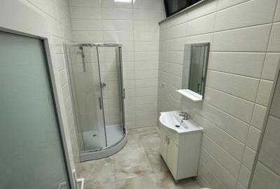 Spațiu comercial, de 55 mp, în Central - 4