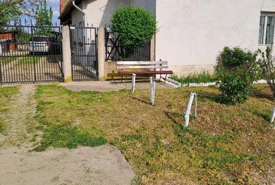 Casă cu 3 camere în Central