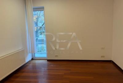 Apartament 4 camere  Resedinta - 12