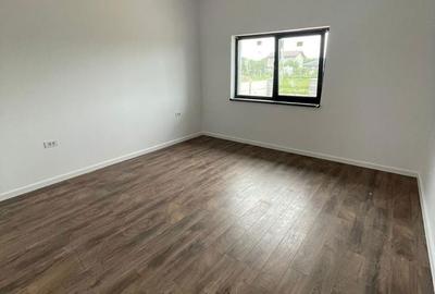 Casă cu 4 camere cu Teren 530 Mp în Clinceni - 12