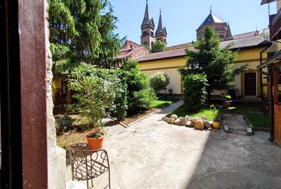 Apartament cu 3 camere decomandat, mobilat în Neptun - 18