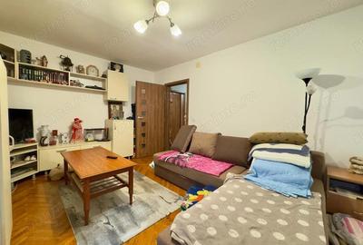 La etajul 1, decomandat si dotat cu centrala termica proprie. Zona Soarelui ! - 3