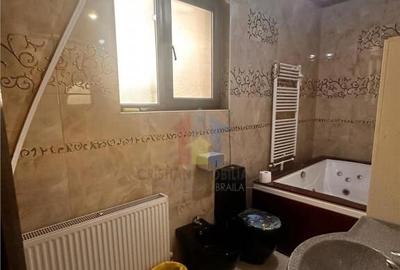 Casă cu 5 camere cu Teren 300 Mp în Central - 5