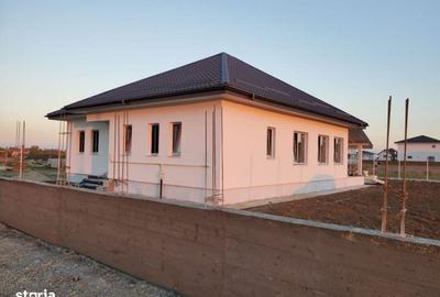 Casă cu 4 camere în Crevedia - 8