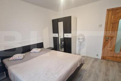 Apartament cu 3 camere decomandate, 68 mp, bloc renovat si i - 24