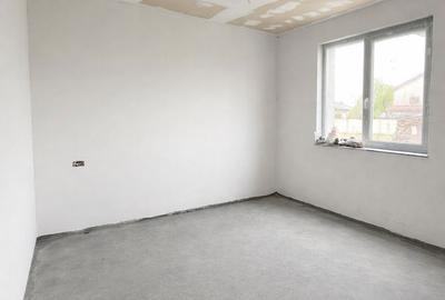 Casă cu 4 camere în Moșnița Nouă - 6