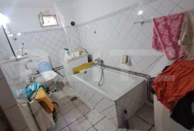Casă cu 3 camere cu Canalizare în Hălchiu - 1
