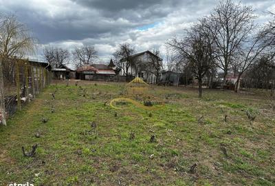 Teren de 1982 mp, în CFR - 12