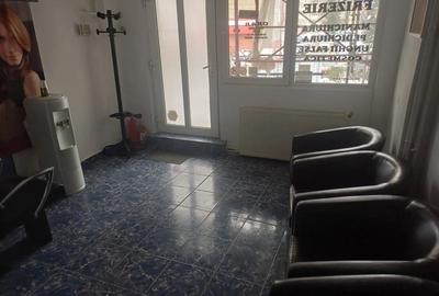 De inchiriat sau vanzare - 6