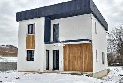 Casă cu 4 camere în Vânători - 9