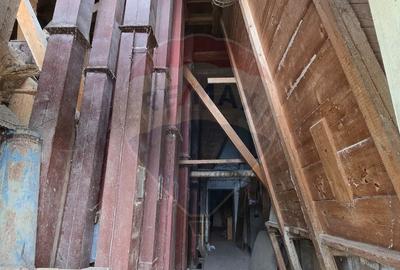 Casă cu 10 camere cu Teren 1000 Mp în Chisindia - 18