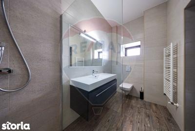 Apartament cu 3 camere decomandat, mobilat în Central - 11