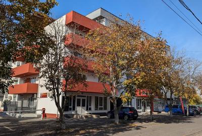 Spațiu comercial, de 54.900001525879 mp, în Central - 9