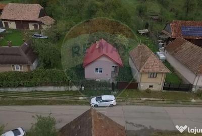 Casă cu 2 camere cu Teren 1102 Mp în Brăișoru - 2