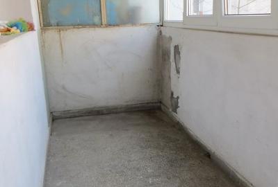 Apartament cu 4 camere semidecomandat în Titan - 13