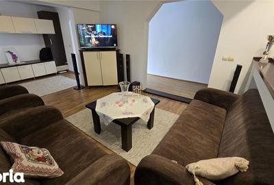 Casă cu 4 camere cu Teren 580 Mp în Central