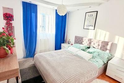 Apartament cu 3 camere în Cetate