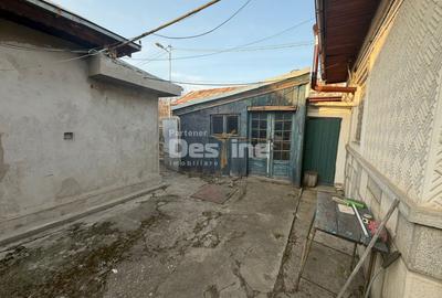 Casă individuală cu 3 camere cu Canalizare în Giulești - 3