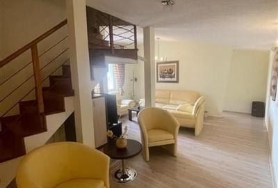 Apartament cu 4 camere decomandat în Central