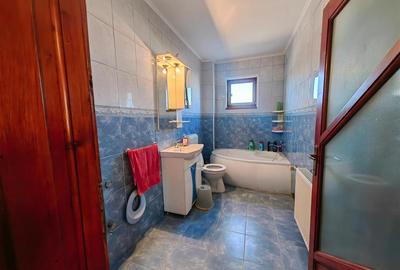 Duplex cu 12 camere cu Canalizare în Vest - 7