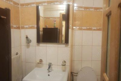 Apartament cu 3 camere decomandat în Buzaului - 2