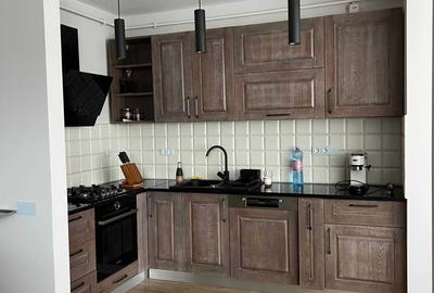 Apartament cu 3 camere decomandat în Florești - 1