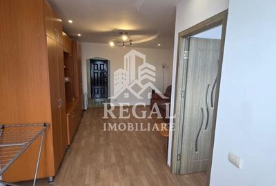 Garsonieră decomandată în Central - 6