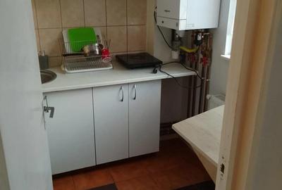 Garsonieră semidecomandată în Central