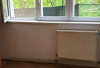 Apartament cu 2 camere semidecomandat în Micro 4 - 3