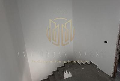 Casă cu 4 camere cu Canalizare în Central - 9