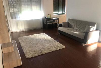 Apartament cu 2 camere decomandat, mobilat în Titan