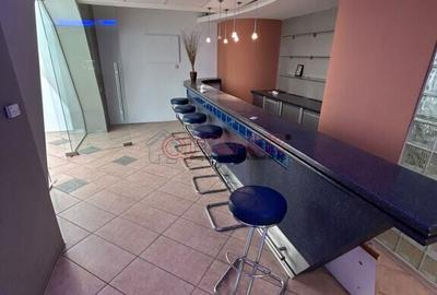 Spațiu comercial, de 170 mp, în Central - 6
