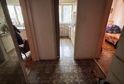 Apartament cu 3 camere semidecomandat în Central - 3