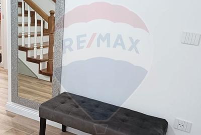 Casă cu 3 camere cu Teren 878 Mp în Central - 7