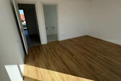 Casa de inchiriat Micro 17 - 2