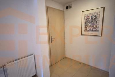 Oportunitate! Apartament 3 camere de vanzare, in Zona Centrala - 14