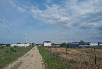 Teren de 1199 mp, în Tărtășești - 4