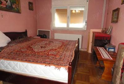 Apartament cu 3 camere decomandat în Central - 1