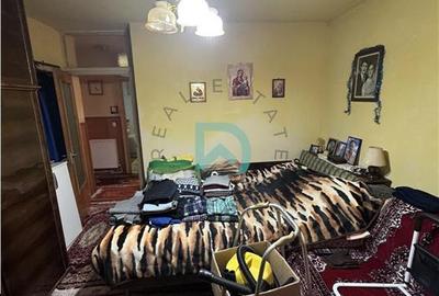 Apartament cu 3 camere decomandat în Griviței