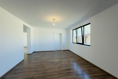 Casă individuală cu 3 camere cu Canalizare în Sânmihaiu Român - 14