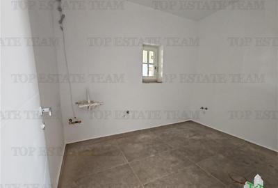 Casă cu 5 camere cu Teren 700 Mp în Corbeanca - 4